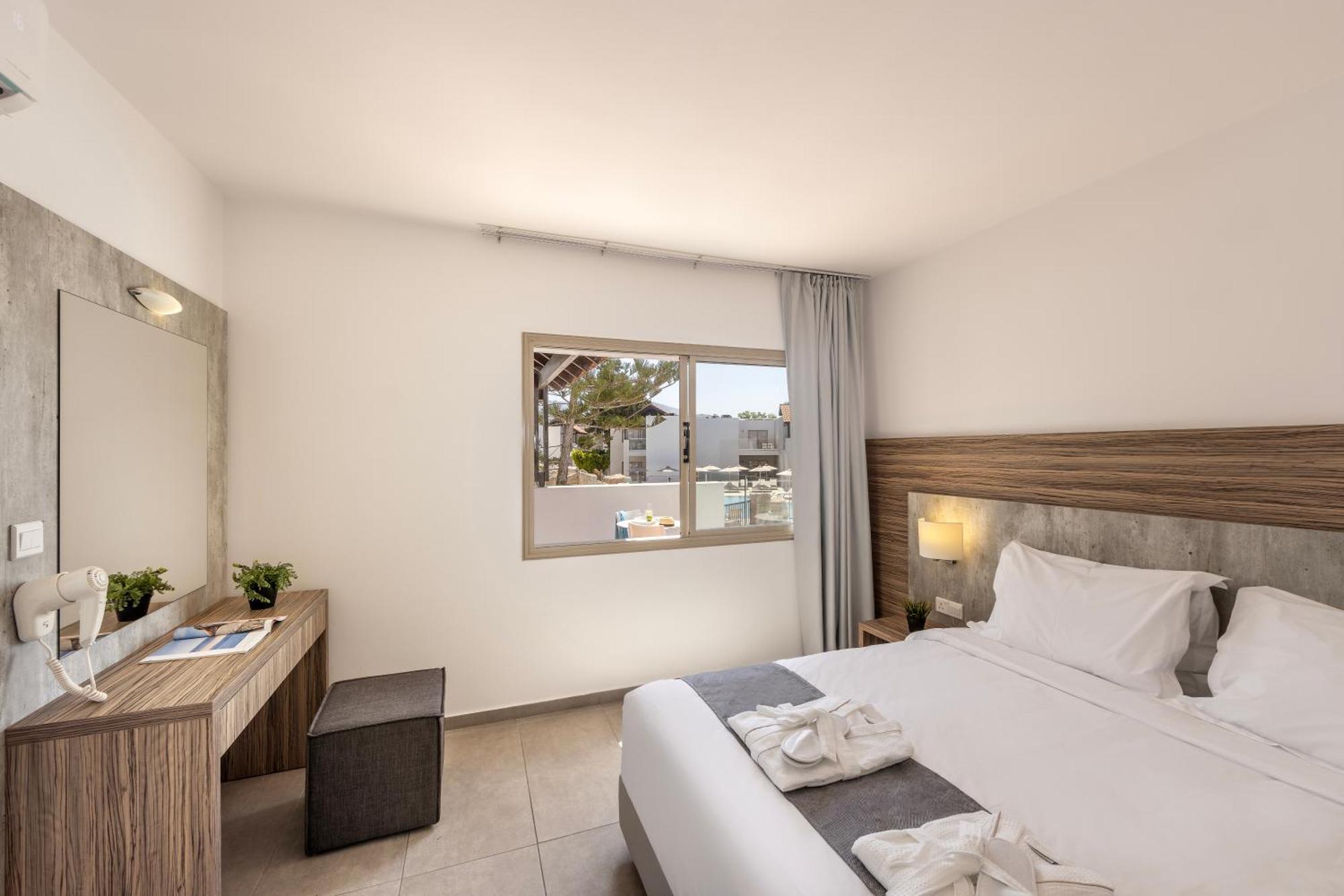 Kapetanios Aqua Resort Coral Bay Exterior photo
