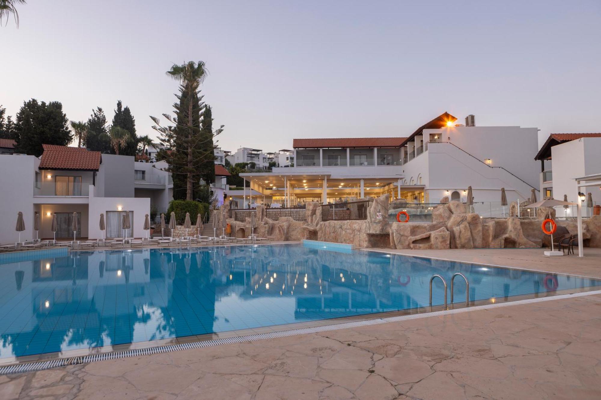 Kapetanios Aqua Resort Coral Bay Exterior photo
